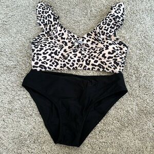 Girls bikini bathing suit